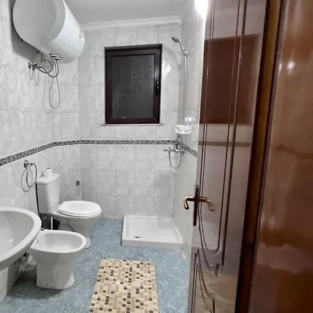 Lovely New Boulevard Center 04 Apartment